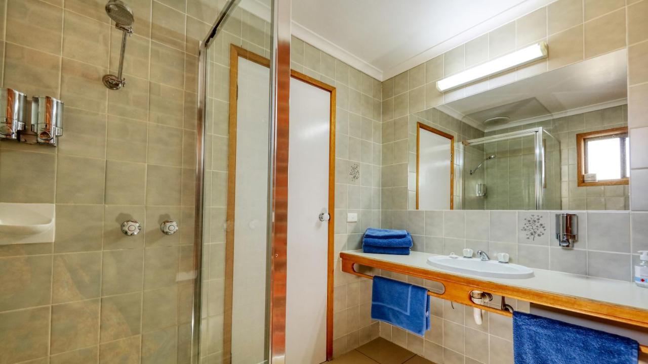 Tooleybuc Club Motor Inn Екстер'єр фото