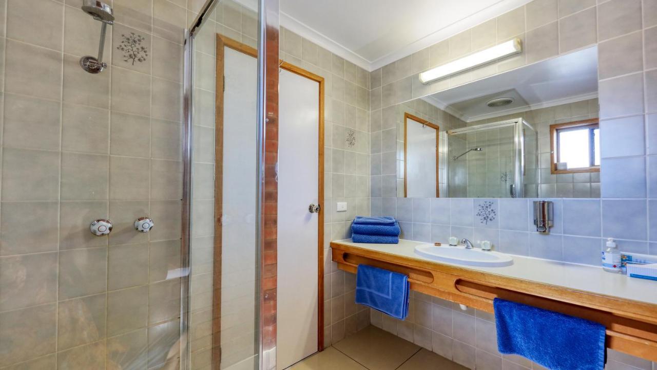 Tooleybuc Club Motor Inn Екстер'єр фото