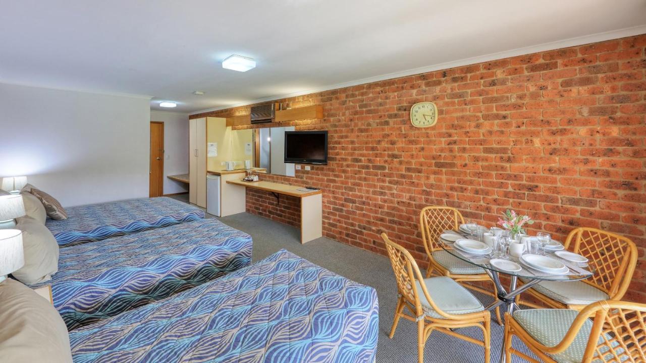 Tooleybuc Club Motor Inn Екстер'єр фото